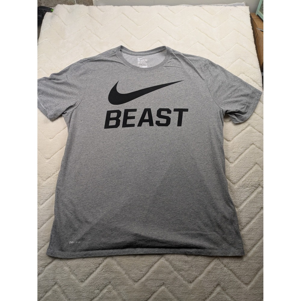 Nike Dri-FIT Beast Graphic T-Shirt Mens XXL Gray Short Sleeve Athletic Cut